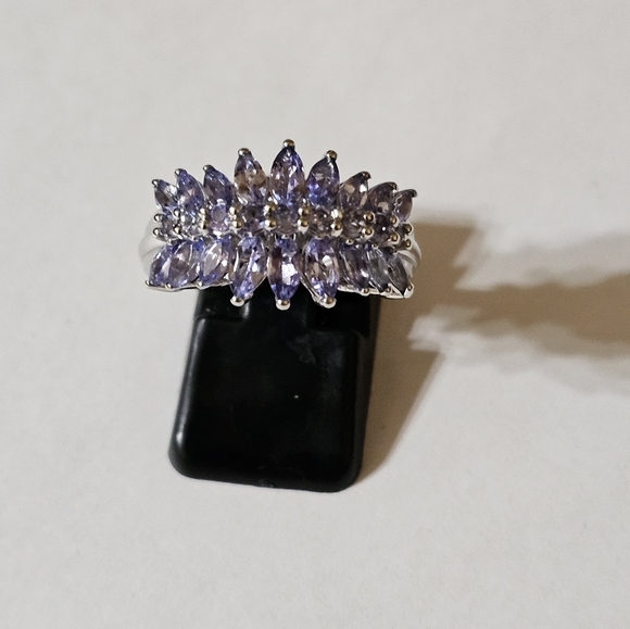 Genuine Tanzanite Ring in Platinum over Sterling Silver Sz 7.5! Final Price! - Picture 2 of 6